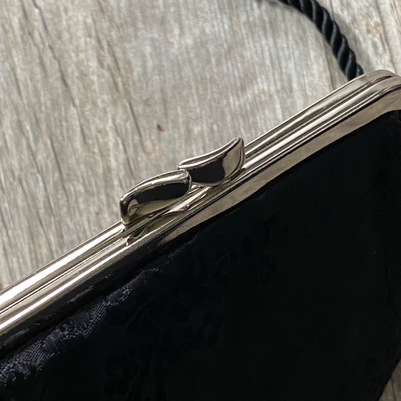 Express Black Floral Embroidered Purse/Clutch - Picture 4 of 6